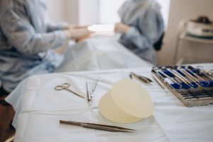 Breast Augmentation: Prosedur dan Estimasi Biaya [2024]